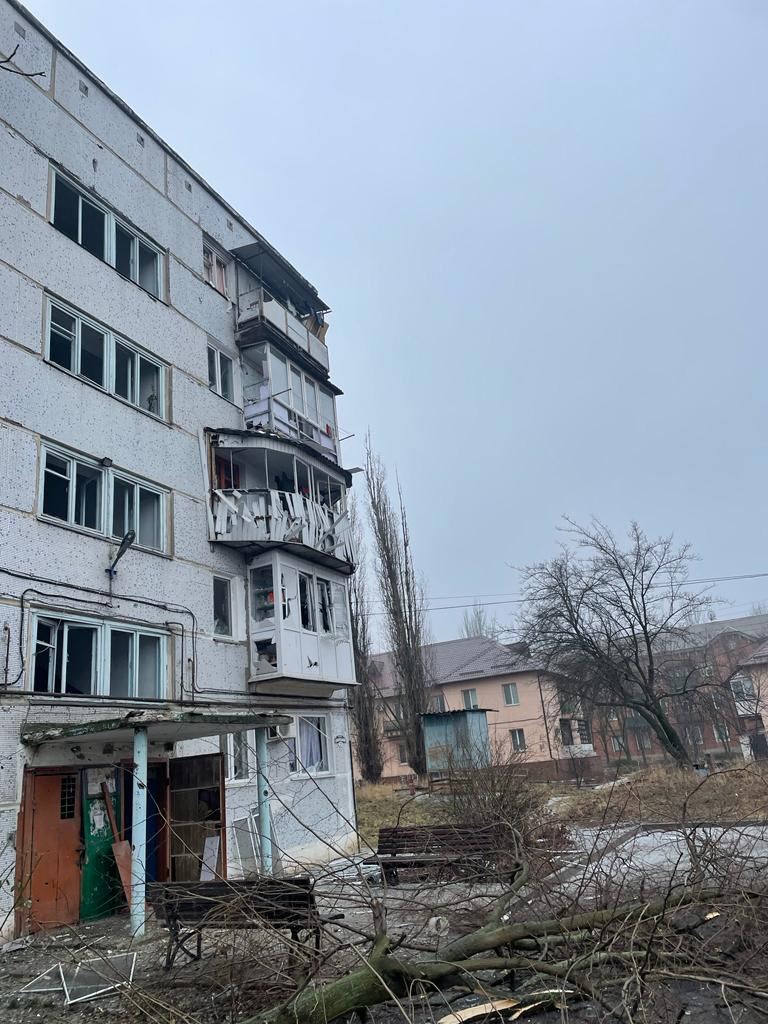 Курахово под обстрелом, ранен 1 человек, - ОВА 02