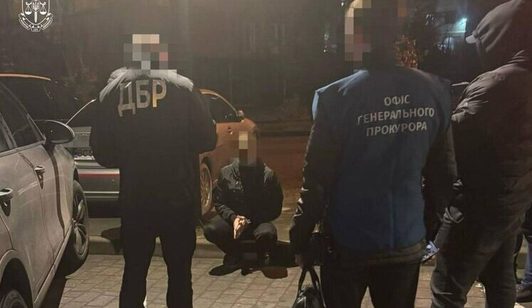 На взятке в 5 тысяч долларов был разоблачен прокурор одной из окружных прокуратур Львовщины