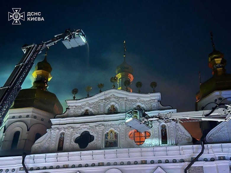 Удар по Києву: пошкоджено Києво-Печерська лавра, горів Успенський собор