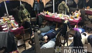 Поліція Донеччини затримала "посланця" від злодія в законі на прізвисько Гулі