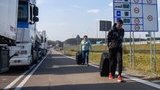 Многие белорусы, побыв в Украине, выбирают Польшу или Литву. Там легче работать, - белорусский политический аналитик Шрайбман