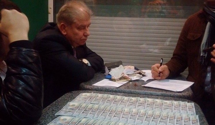 SBU searched premises of Supreme Economic Court Judge Shvets, found Hungarian passport and $300,000. PHOTOS+VIDEO