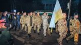 "На коленях, с лампадками и флагами в руках", - тело погибшего на Донбассе воина Руслана Кондратюка встретили на Ривненщине. ФОТОрепортаж