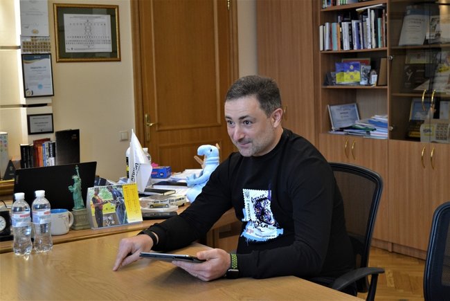 Глава Укрпочты Смелянский: Планируем выйти на 2 место в Украине по количеству платежных карт. Не будет лицензии – купим банк 04 Глава Укрпочты Смелянский: Планируем выйти на 2 место в Украине по количеству платежных карт. Не будет лицензии – купим банк 04