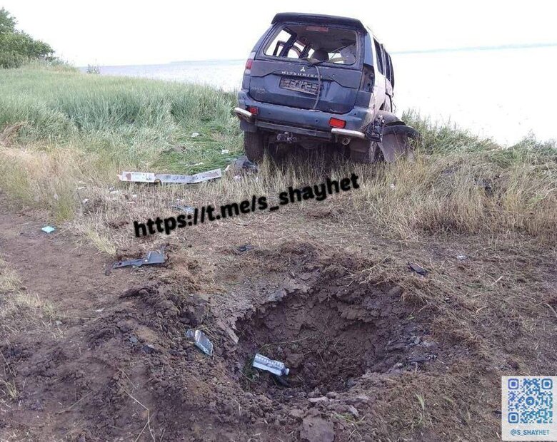 На Миколаївщині автомобіль з цивільними підірвався на міні 02