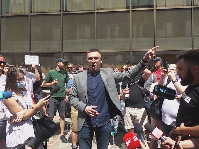 Court of Appeals keeps activist Sternenko under home arrest 08