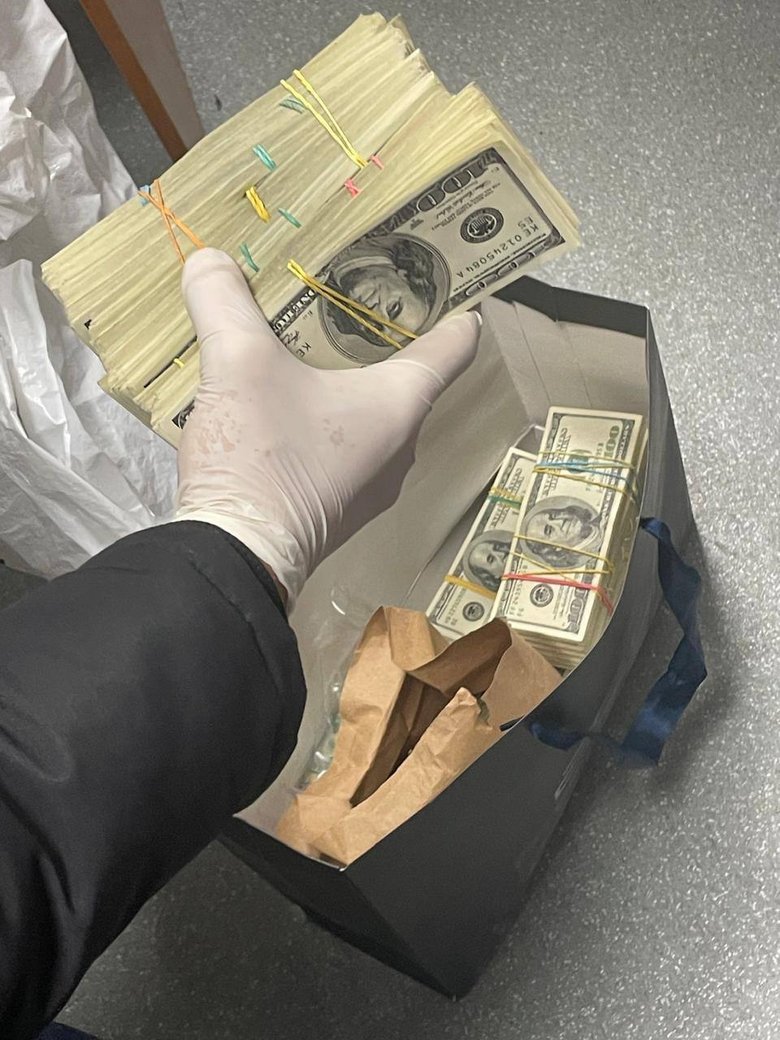 Corruption at customs: photos of slush funds published