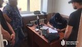 ДБР викрило виробників підроблених паспортів ЄС для іноземців з країн підвищеного терористичного ризику. ФОТО