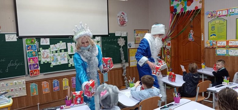 Як бюджетники купували дітям новорічні подарунки 01