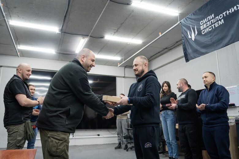 Рустем Умєров відвідав Сили безпілотних систем і обговорив нові технології для фронту