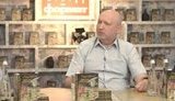 "Дорослі українці люблять казки: вірять у казкових персонажів, нереальні обіцянки та мріють про диво", - екссекретар РНБО Турчинов презентував книжку "Казка про Добромола". ВIДЕО