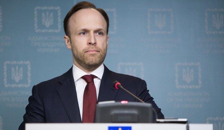 Экс-замглавы АП Филатов заявил, что не является подозреваемым в деле о продаже УМХ