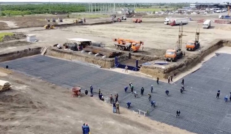 Оккупанты строят в Мариуполе фортификационные сооружения под видом жилых домов, - мэр Бойченко. ФОТО