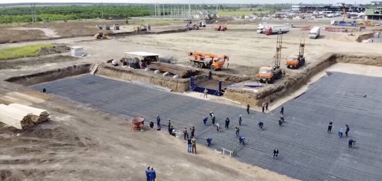 Оккупанты строят в Мариуполе фортификационные сооружения под видом жилых домов, - мэр Бойченко 02