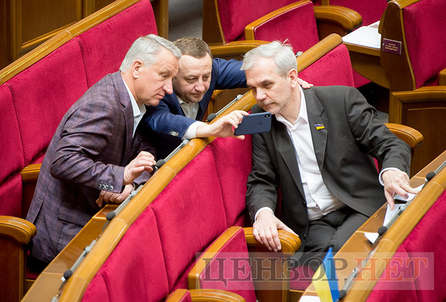 Шуфрич, що роздягається, дзвінок Сивака Папієву та Мусій в гостях у Бахтєєвої, - день роботи ВР 10 квітня 07
