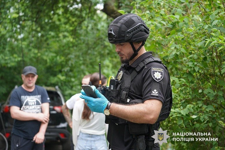 Поліція працює на місцях обстрілу Сум: 11 поранених, є діти серед постраждалих