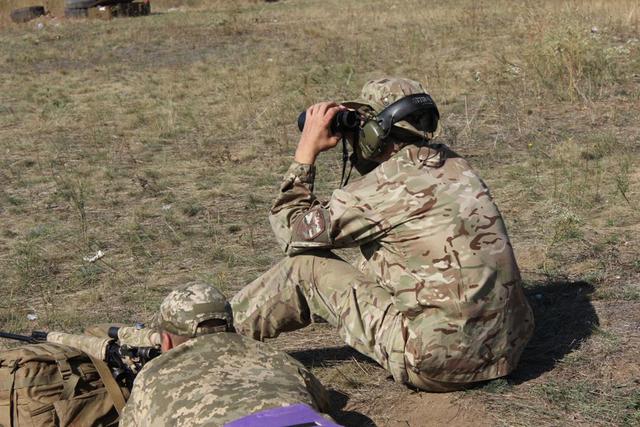 На Луганщині відбулися навчання снайперів 01