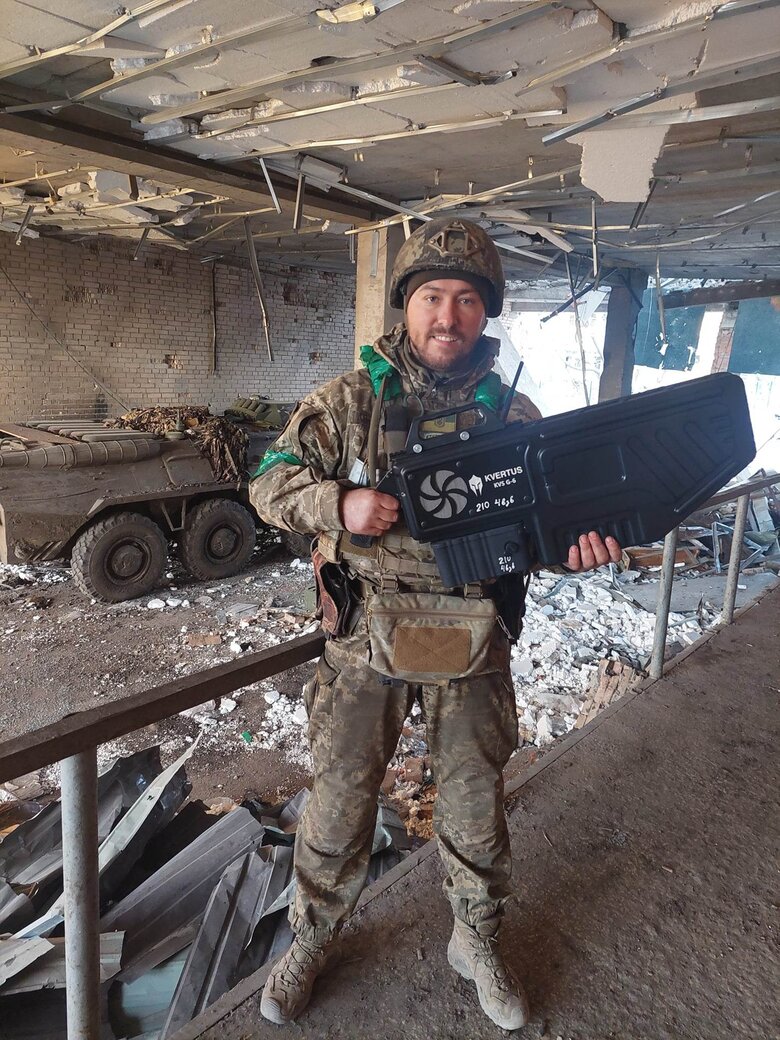 Андрій Сербін: Чимало російської піхоти вбилося об Бахмут. На це міг бути розрахунок – ми тримаємо місто, а вони туди пруть, як таргани, та гинуть 03