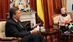 Янукович признал, что "регионы" ведут переговоры с БЮТ