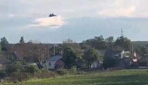 Ukrainian pilot greets fellow locals with aerobatic manoeuvre over village: "Oh-oh-oh-oh, God, holy crap, how did he not throw up up there!?". VIDEO