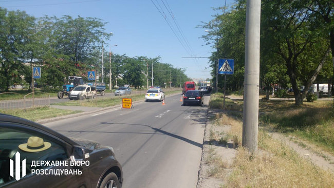 Прокурор у Маріуполі збив жінку на пішохідному переході 02
