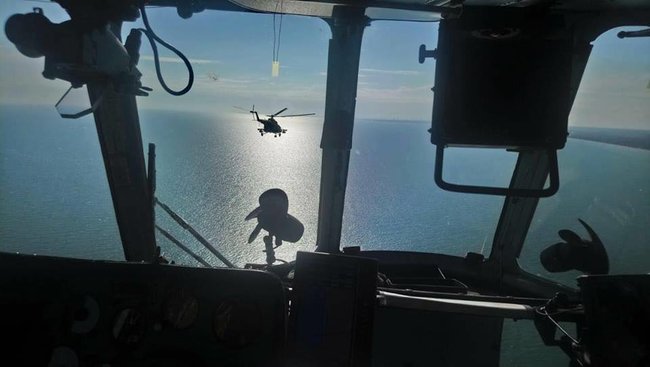 Ukraines Ground Forces commander: Military presence along Azov Sea coast bolstered in response to Russias aggressive behavior 16