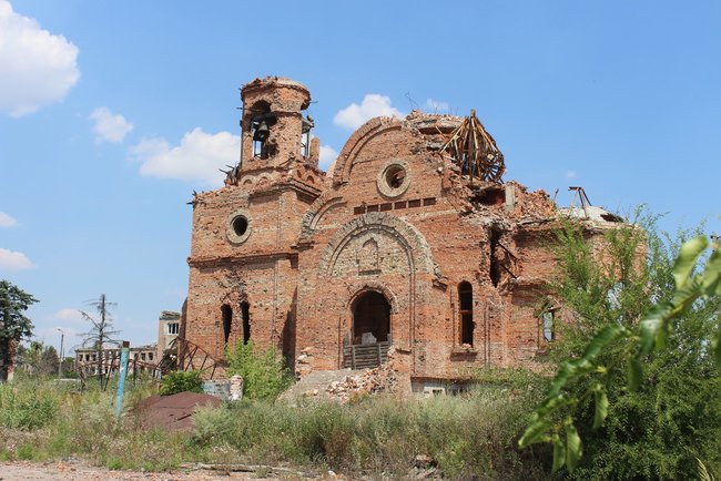 Командувач ООС Сирський перевірив бойові позиції в районі н.п. Піски, - штаб 08