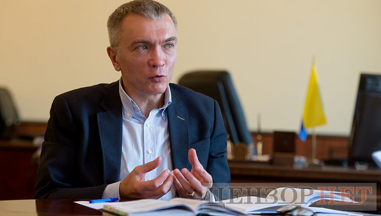 Голова Регламентного комітету ВР Сергій Кальченко: "У фракції "Слуги народу" деякі депутати уже бояться просто доторкнутися до картки колеги"