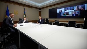 Зеленский предложил Facebook подумать об открытии офиса в Украине