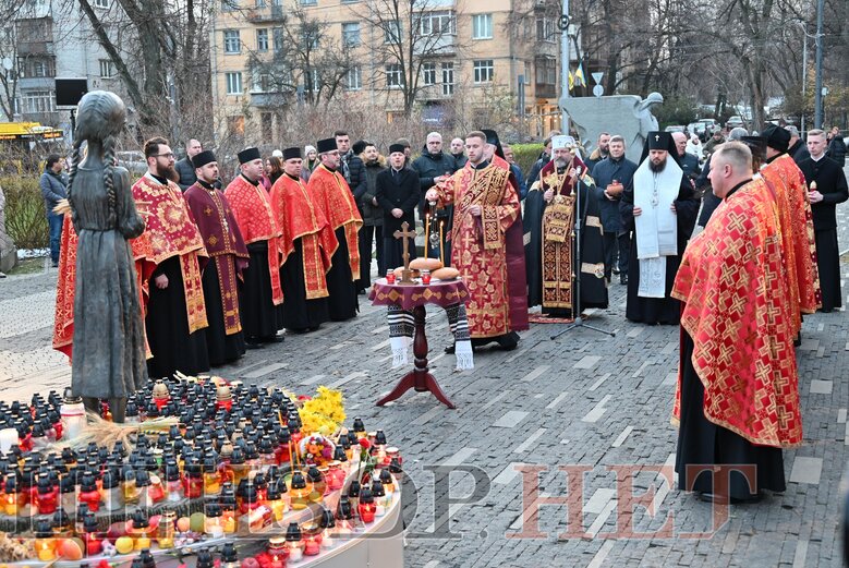 В Киеве почтили память жертв Голодомора 41