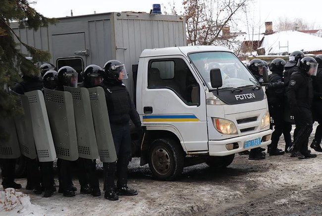 Полицейские и нацгвардейцы тренировались противодействовать попыткам блокировки работы судов в Славянске, - пресс-центр ООС 09