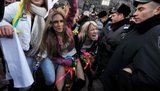 "Кровосиси" штурмовали Азарова. FEMEN мочились стоя... ФОТОрепортаж