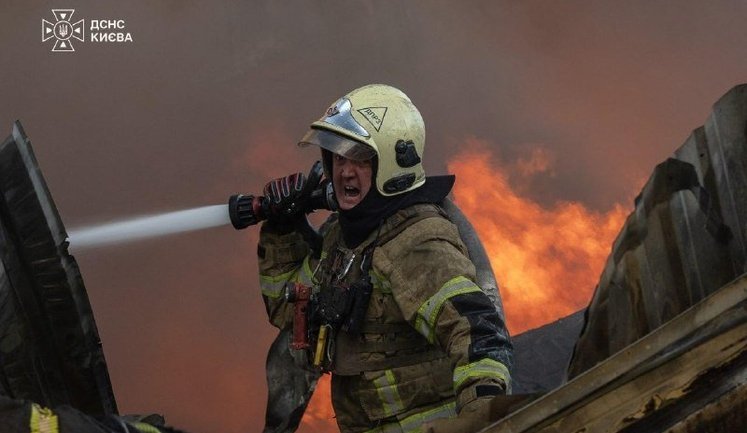 Цього тижня рятувальники та поліцейські здійснили понад 1300 виїздів на ліквідацію наслідків російських ударів, - Вигівський. ФОТОрепортаж