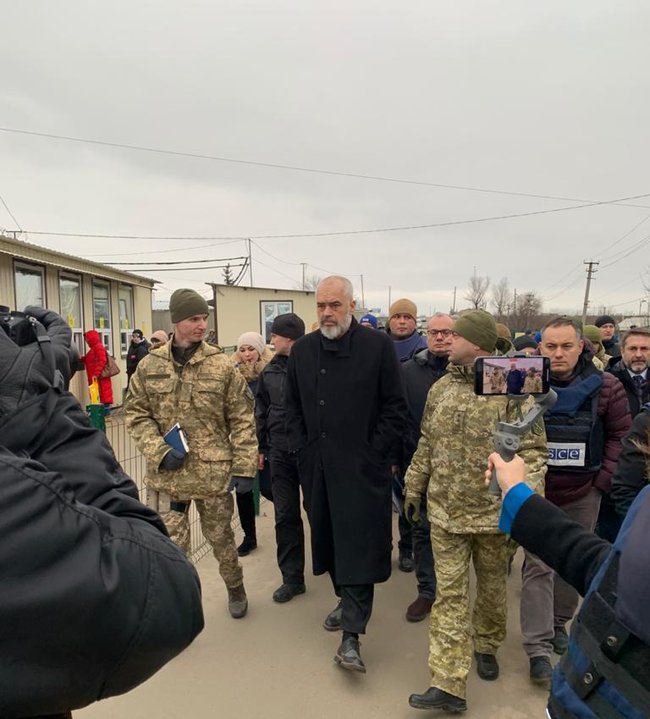 Председатель ОБСЕ Рама побывал в Станице Луганской 02