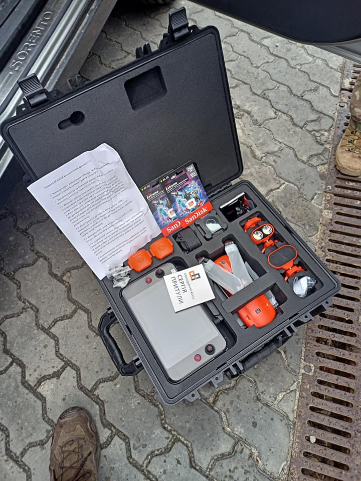 Один з бойових підрозділів дякує усім, хто підтримує його воїнів, та просить допомогти з купівлею дрона та автомобіля 01 Один з бойових підрозділів дякує усім, хто підтримує його воїнів, та просить допомогти з купівлею дрона та автомобіля 01