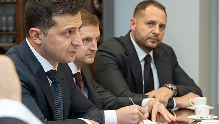 Зеленський повинен дати коментар щодо "записів Лероса", ініціювати неупереджене розслідування і тимчасово відсторонити Єрмака, - "слуга народу" Булах