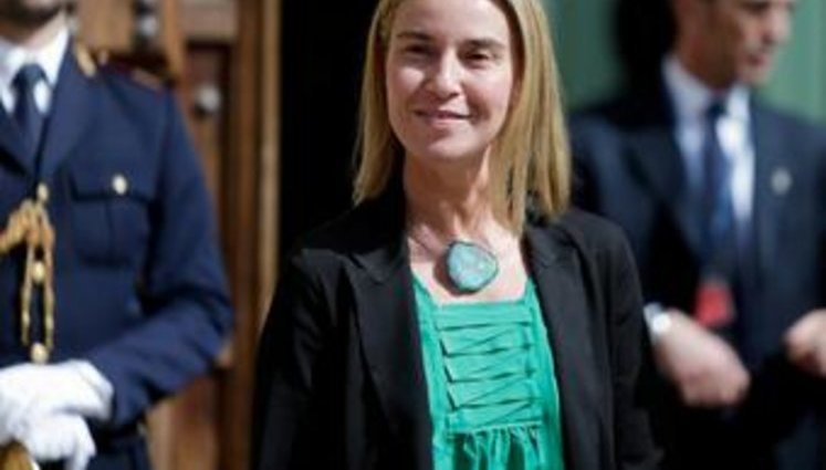 Mogherini goes to Moscow but is missing in action in Ukraine