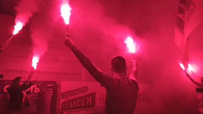 Біля дачі Зеленського в Кончі-Заспі протестують проти спроби спільної з окупантами інспекції позицій ЗСУ 28