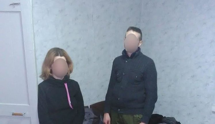 Двох сталкерів, які вирішили відсвяткувати Новий рік у зоні відчуження ЧАЕС, затримала поліція. ФОТО