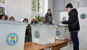 Санду і Стояногло змагатимуться за президентське крісло у Молдові