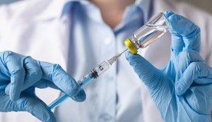 Українців будуть безкоштовно вакцинувати в Польщі