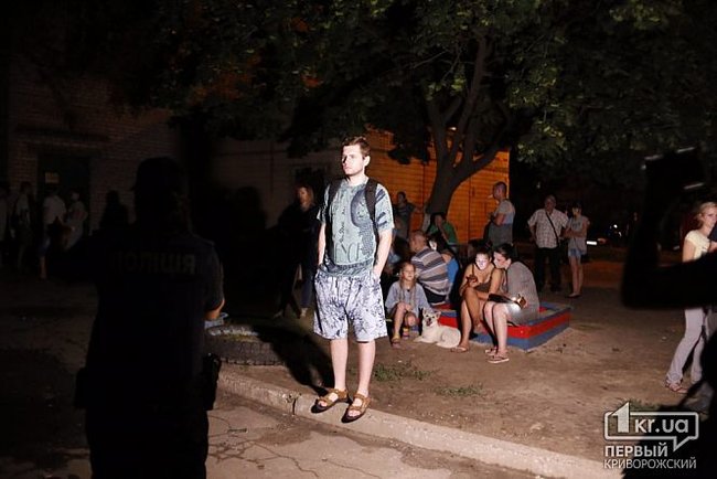 Потужний вибух стався в багатоповерхівці Кривого Рогу: травмовано 3 осіб, зокрема дитину, - ДСНС 06