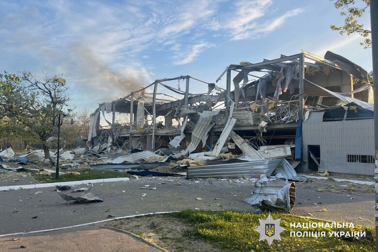 Наслідки обстрілу Херсону 16 квітня 2025 року