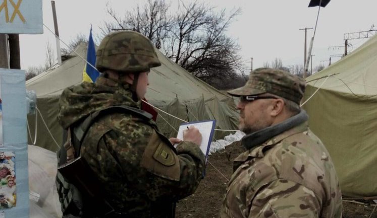 На ж/д станции Кривой Торец возник конфликт: задержаны 37 человек, напавших на участников блокады, - Аброськин. ВИДЕО+ФОТОрепортаж (обновлено)