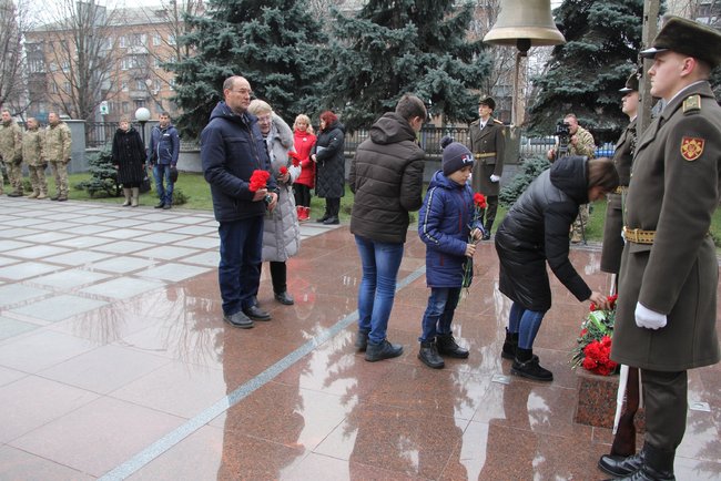 У Залі памяті Міноборони вшанували загиблих цього дня 15 захисників України 19