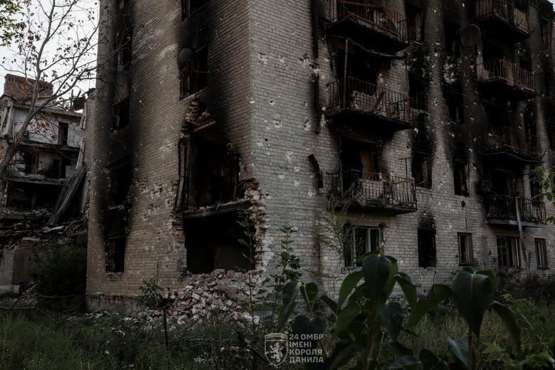 Воїни 24-ї ОМБр показали зруйнований росіянами Часів Яр
