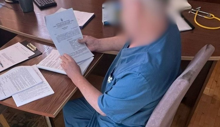 У військового не помітили перелом ребер, через що він помер: лікарю Києва повідомлено про підозру
