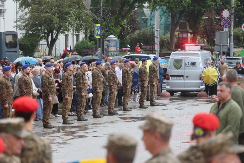У Тернополі попрощалися із сімома невідомими захисниками України.