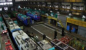 Ворог атакува локомотиворемонтний завод у Запоріжжі