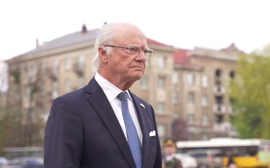 Король Швеції Карл XVI Густав прибув до України: разом із Зеленським ушанували полеглих воїнів. ВIДЕО